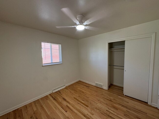 Building Photo - Take $500 off at Move-In! Newly Updated