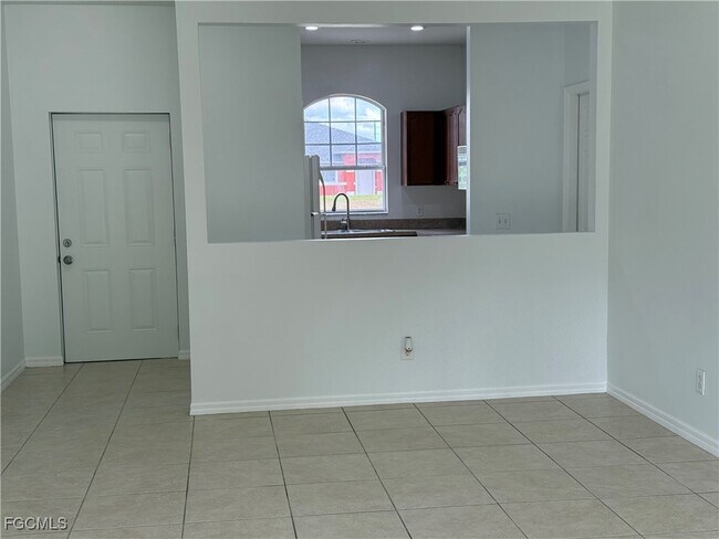 Building Photo - 3969 Sunset Rd