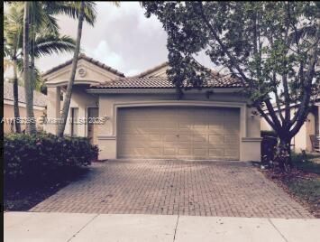Primary Photo - 1090 Golden Cane Dr