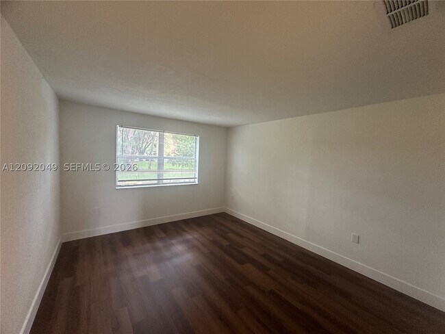 Building Photo - 2268 SW 81st Ave