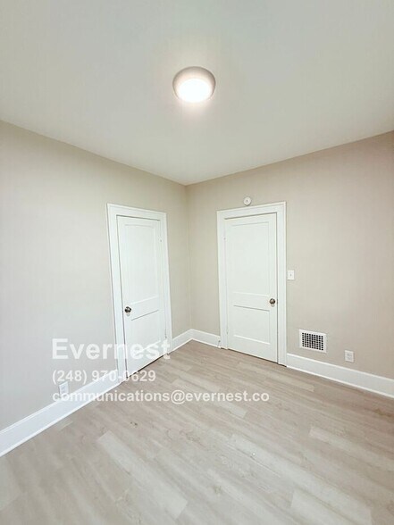 Building Photo - 5440 Milford St