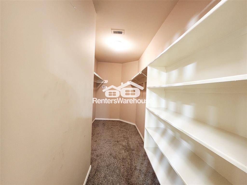 Building Photo - 16530 Pentonshire Ln