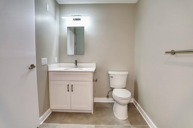 Building Photo - 475 Communipaw Ave