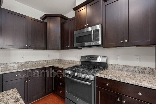 Building Photo - 415 N Upton Ct