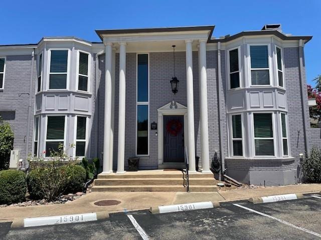 Building Photo - 15901 Archwood Ln