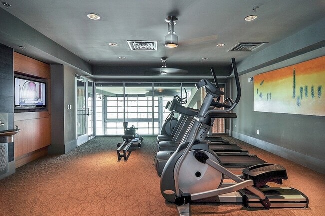 Building Photo - 600 12th Ave S