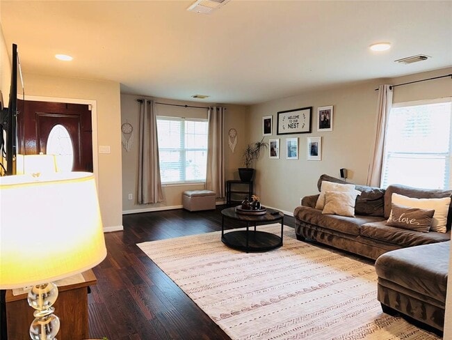 Building Photo - 15839 Kings Cypress Ln