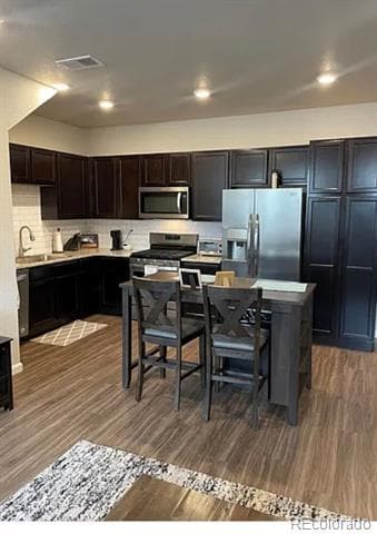 Building Photo - 1038 Oak Cir