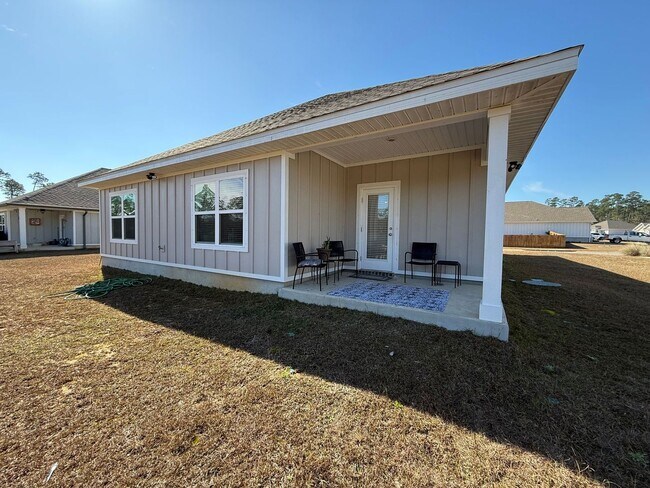 Building Photo - Pensacola - Kaheeley Ridge - 4 bedroom, 3 bathroom