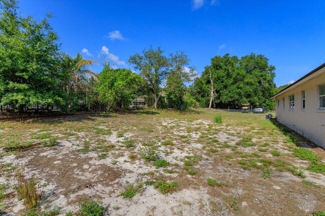 Building Photo - Charming 3-Bedroom Single-Family Home with Large Yard in Sanford — $1,697/month