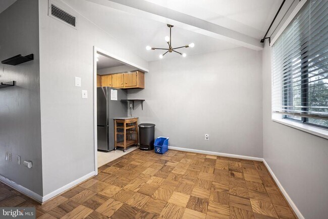 Building Photo - 10300 Rockville Pike