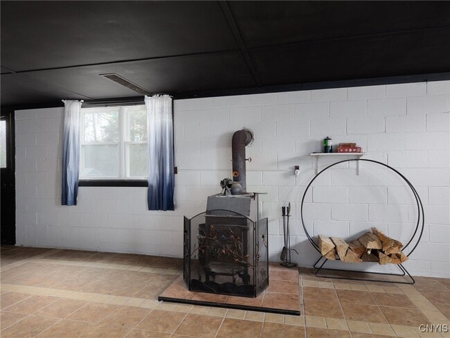 Building Photo - 20201 Overlook Dr