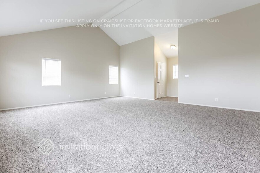 Building Photo - 9404 Wayside Dr
