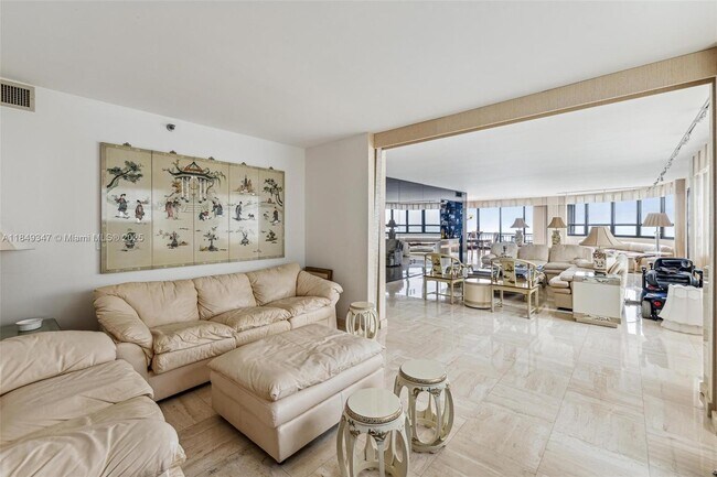 Building Photo - 10175 Collins Ave