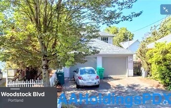Building Photo - 8061 SE Woodstock Blvd