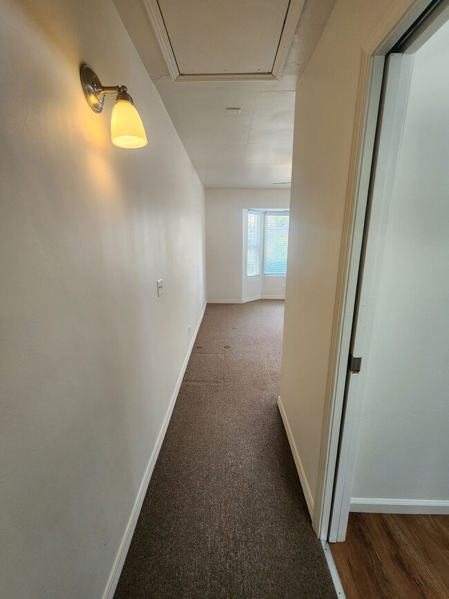 Building Photo - Cozy Cottage in Arroyo Grande