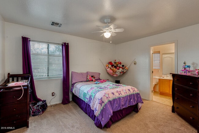 Building Photo - Charming 5 Bed 3 Bath Tolleson Home with Solar!!