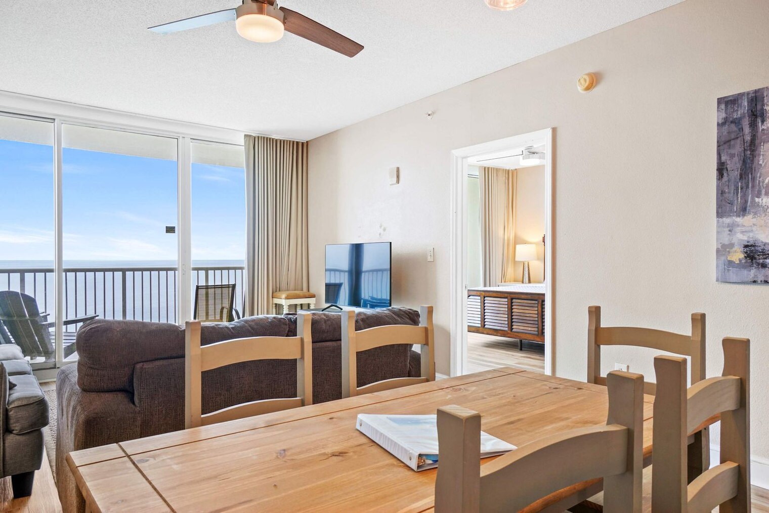 Building Photo - 10901 Front Beach Rd