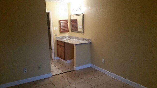 Building Photo - 16210 Olive Glen Dr