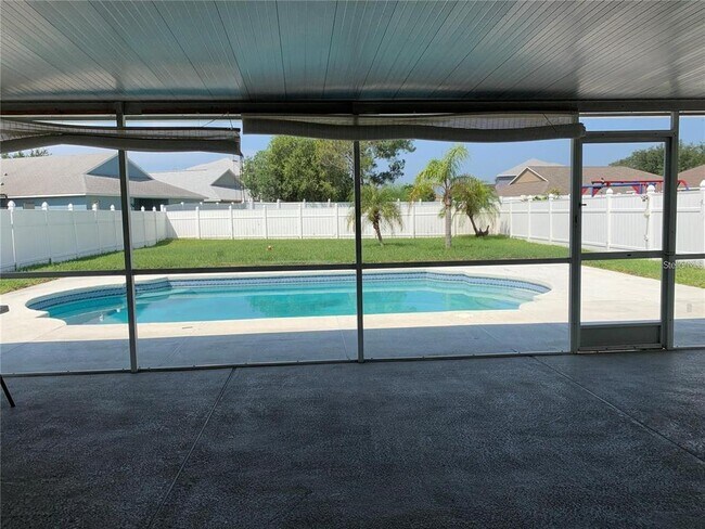 Building Photo - 4211 Hartford Lake Dr