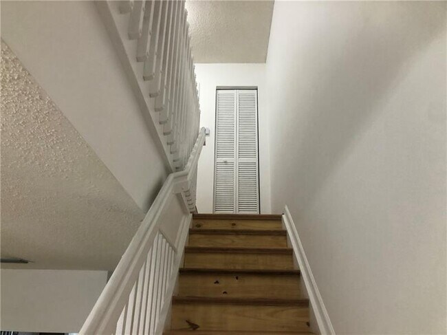 Building Photo - 6756 Sienna Club Dr
