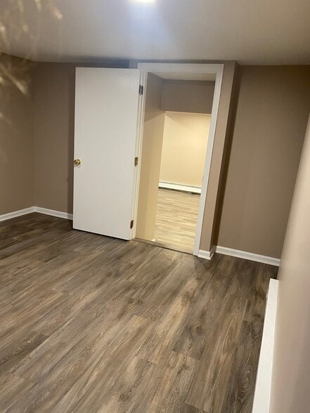 2nd additional room - 410 Franklin Ave