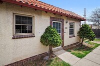 Building Photo - Stylish living in the heart of Mayfair - adorable 1 bedroom - 1 bathroom