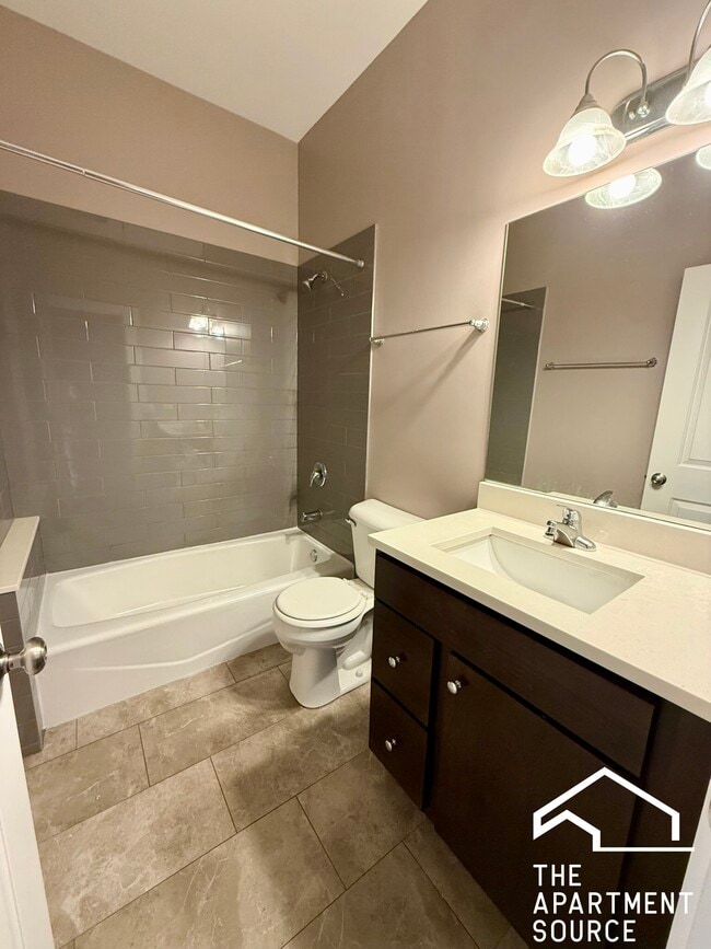 Building Photo - 3433 S Indiana Ave