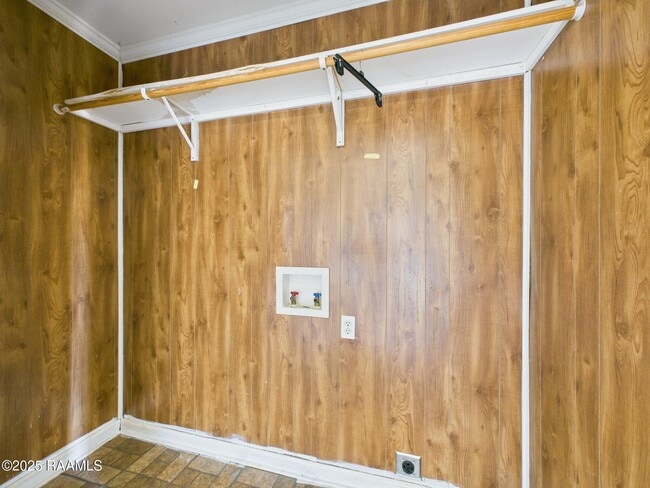 Building Photo - 125 Sternberg Dr