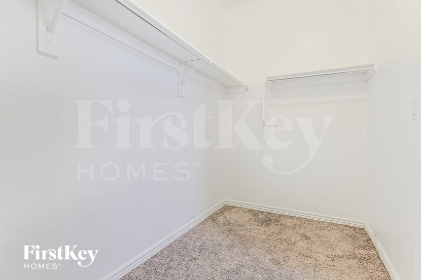 Building Photo - 20392 N Mac Neil St