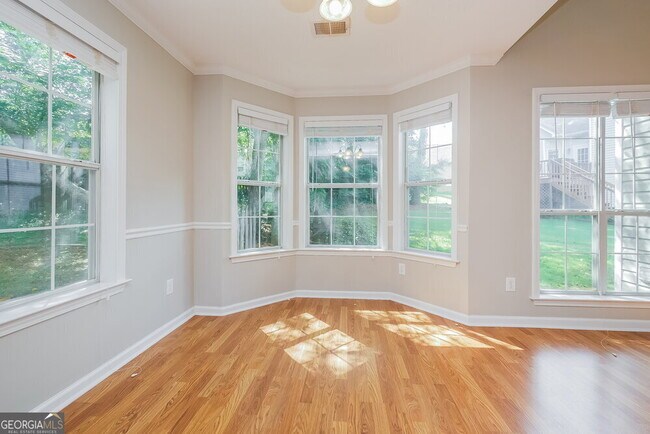 Building Photo - 23 Woodmere