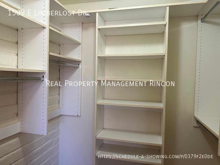 Building Photo - 1509 E Limberlost Dr