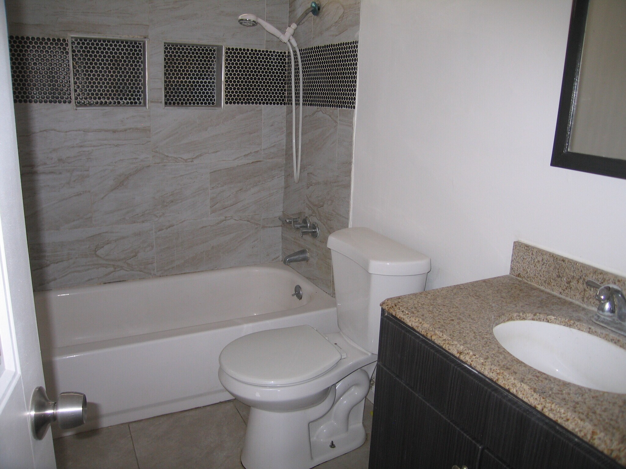 Building Photo - 2378 Chanslor St