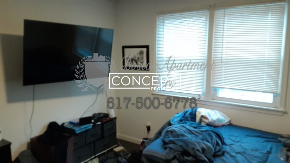 Building Photo - 7 Bynner St