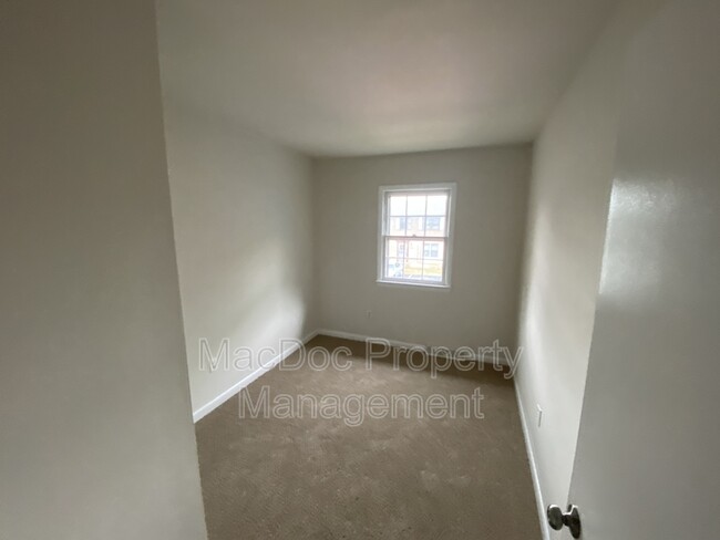 Building Photo - 5209 Heritage Dr