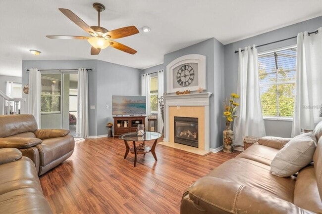 Building Photo - 13909 Eylewood Dr