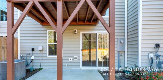 Building Photo - 6517 Pathfinder Wy