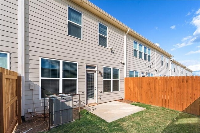 Building Photo - 5311 Bentayga Dr