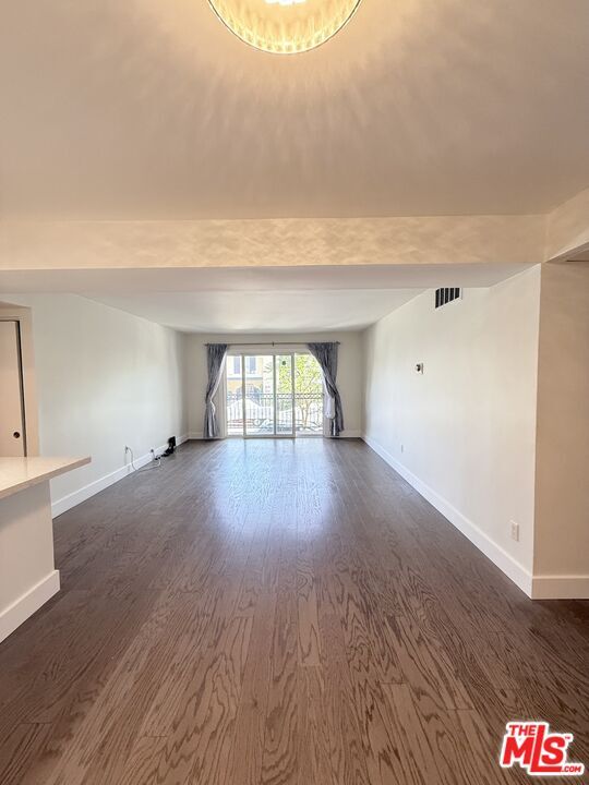 Building Photo - 5257 Radford Ave