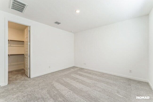 Building Photo - Charming 1BR Condo in San Tan Valley (Util...