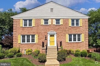 Building Photo - 6572 Flagmaker Ct
