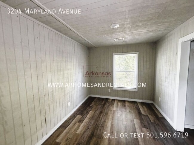 Building Photo - 3204 Maryland Ave