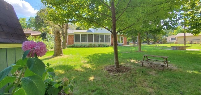 Building Photo - 1478 Kingwood St