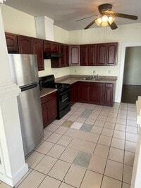 Building Photo - 2BD/1BA Shotgun in MidCity