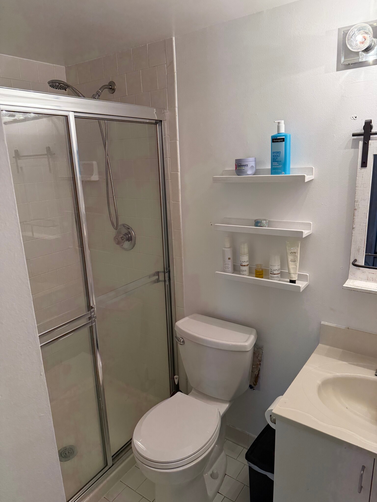 second bathroom - 911 S Charles St