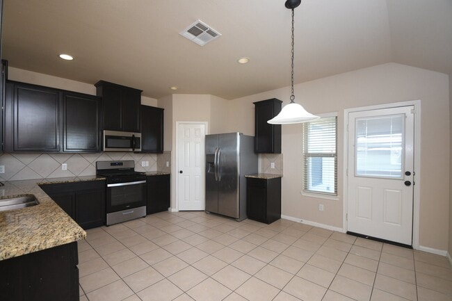 Building Photo - 10015 Bitternut Hickory Ln