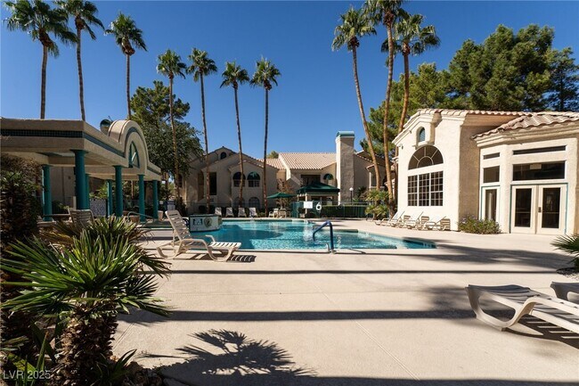 Building Photo - 2251 Wigwam Pkwy