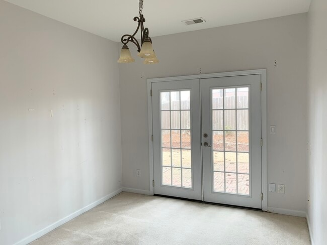 Building Photo - 331 Mirramont Ct