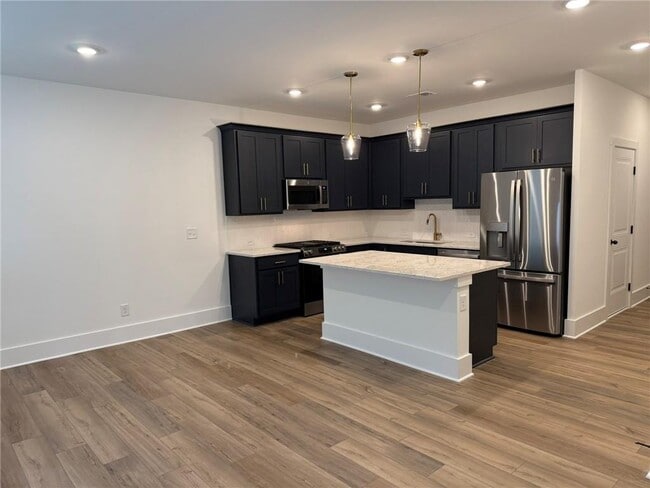 Building Photo - 1702 Gunnin Trce NW