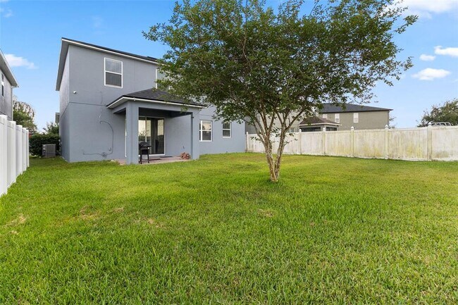 Building Photo - 15210 Montesino Dr